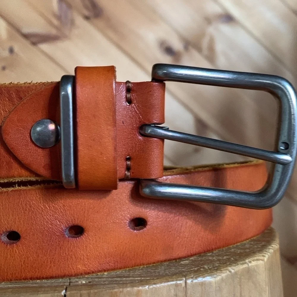 Men’s Size 50 brown leather belt